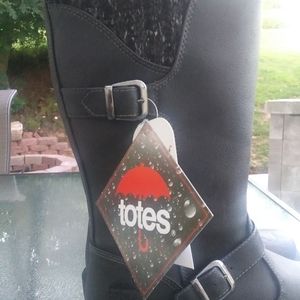 Totes Boots